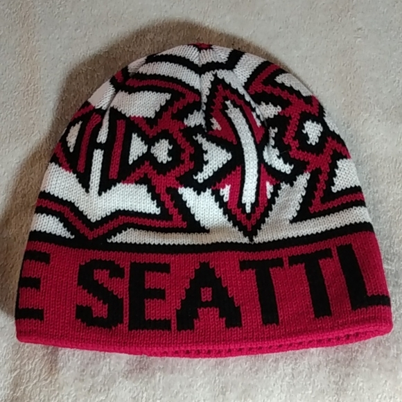 SEATTLE BOSTON BLUE WINTER HAT NEW - Picture 2 of 3